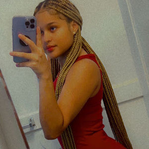 Meet your Posher, Denisse